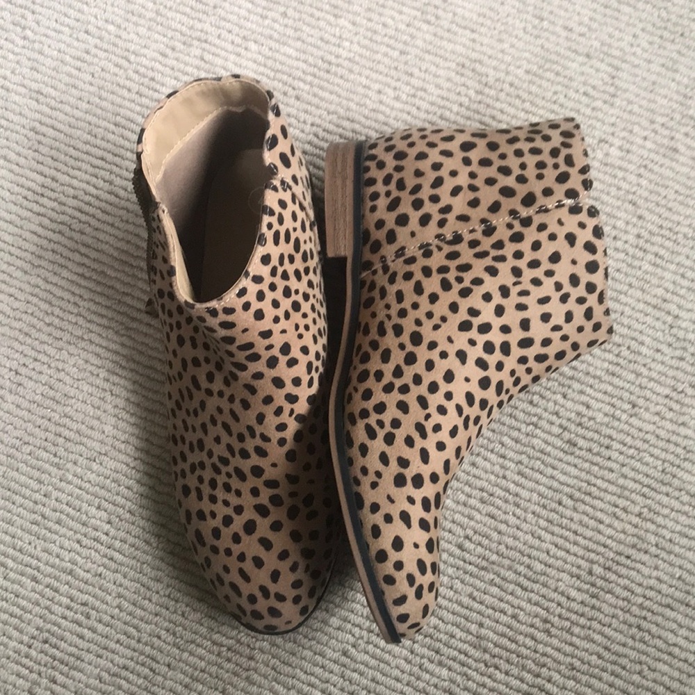 Girls boots